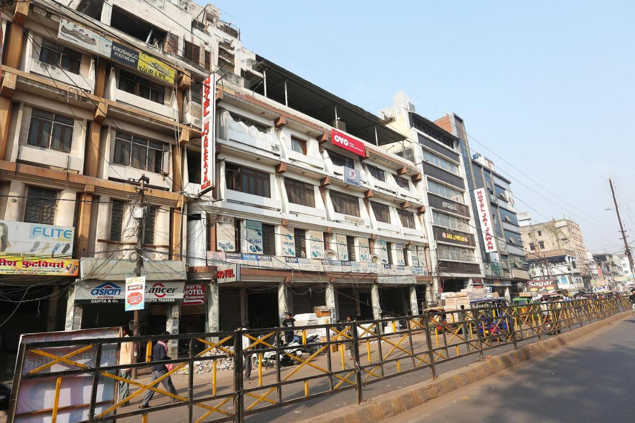 Oyo 4956 Hotel Maharaja Palace 坎普尔 外观 照片