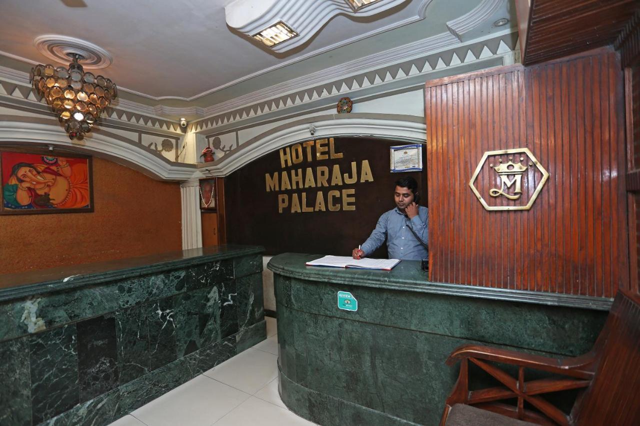 Oyo 4956 Hotel Maharaja Palace 坎普尔 外观 照片